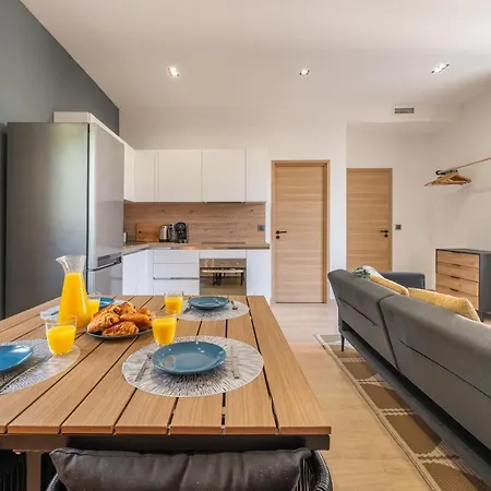 Superbe Avec Balcon Proche Monaco Appartamento *