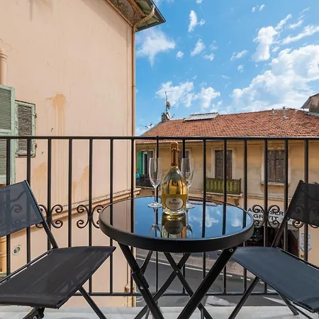 Lejlighed Superbe Avec Balcon Proche Monaco *