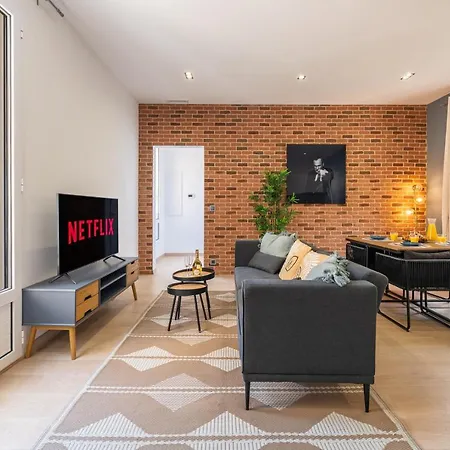 Apartman Superbe Avec Balcon Proche Monaco