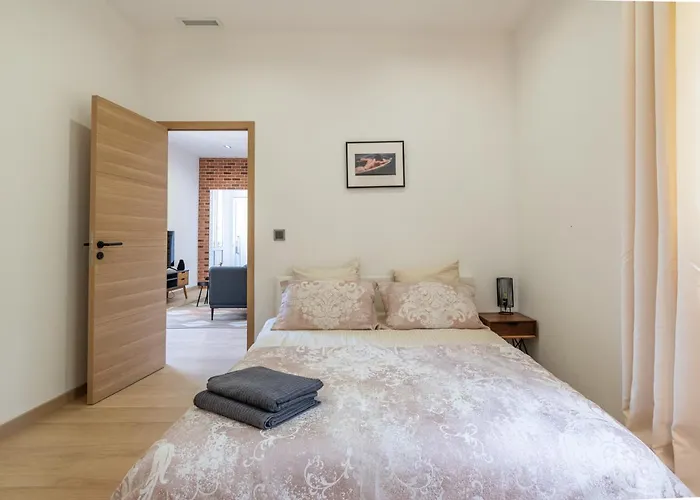 Apartmán Superbe Avec Balcon Proche Monaco *